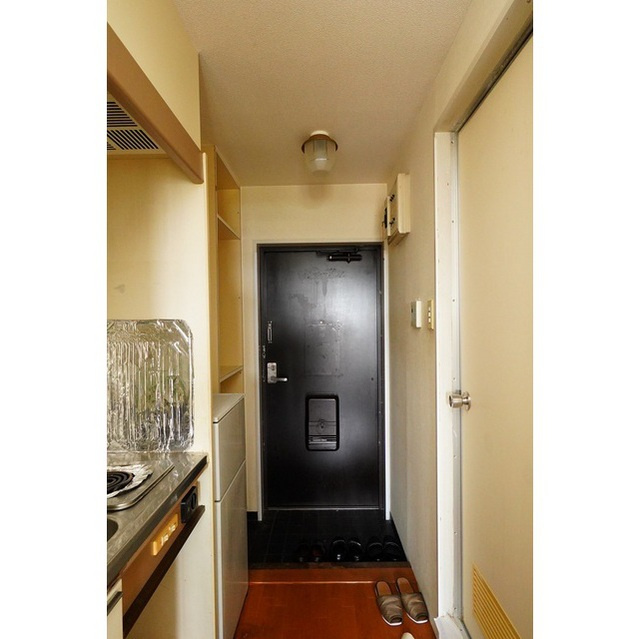 岐阜市浪花町１丁目の賃貸マンションの玄関