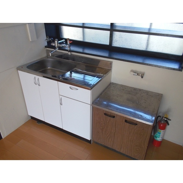 加納本町７丁目アパートのキッチン