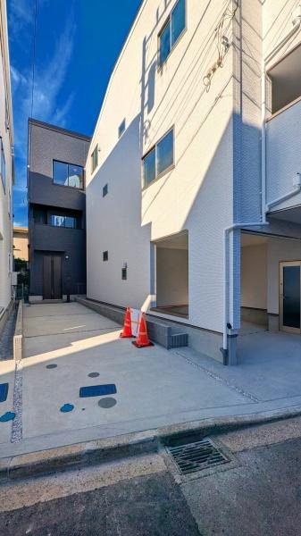 横浜市磯子区中原２丁目の新築一戸建の前面道路含む現地写真|周辺環境も合わせてご案内させて頂きます！
お気軽にお問い合わせ下さい！