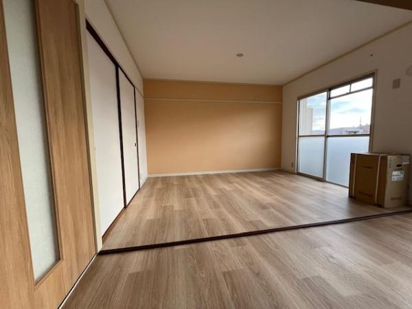 【居間・リビング】 | 釈尊寺第一住宅第12号棟