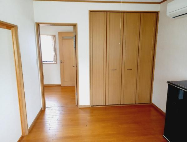 出雲市多伎町多伎　中古戸建の洋室