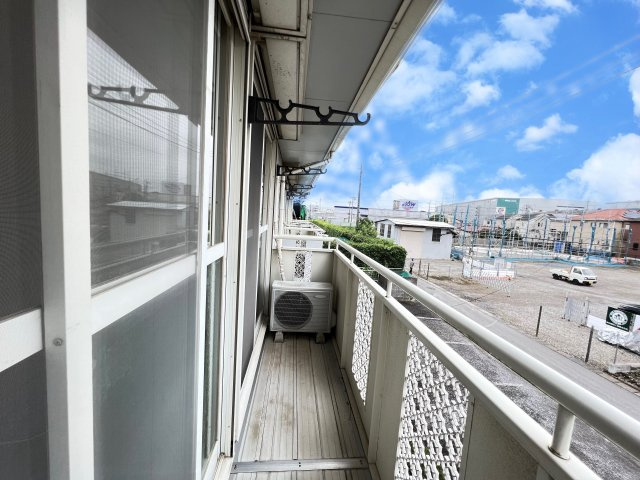 ヴィラモデルナAのバルコニー|※別部屋参考写真