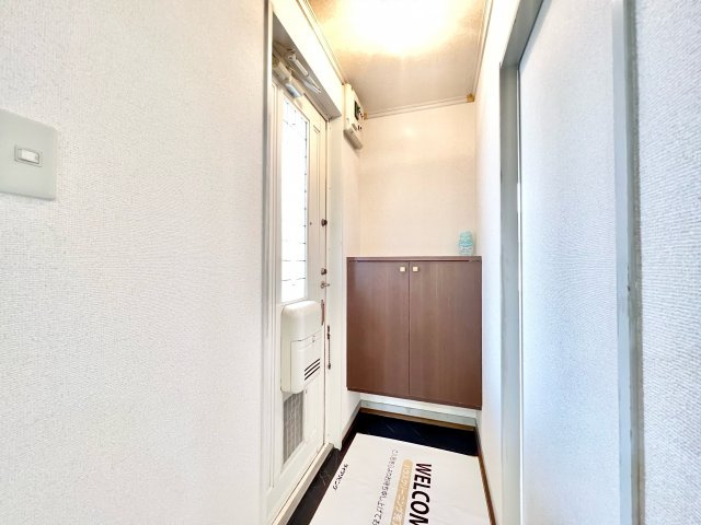 ヴィラモデルナAの玄関|※別部屋参考写真