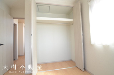 【洋室】 | 座間市新田宿　新築戸建て　全１棟【仲介手数料無料】 | 2階　洋室3（5.25帖）クローゼット