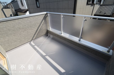 【バルコニー】 | 座間市新田宿　新築戸建て　全１棟【仲介手数料無料】