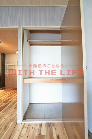 オーシャン梅満【キャッシュバック対象物件】の収納|シンプルで使いやすい玄関です