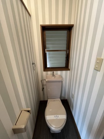 泉南郡岬町淡輪古民家付戸建のトイレ