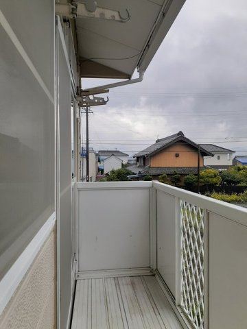 ニューシティ谷川のバルコニー