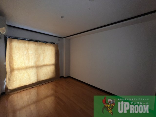 川地ハイツの居間・リビング