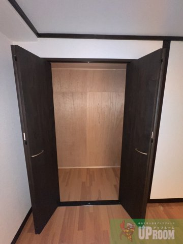 川地ハイツの玄関