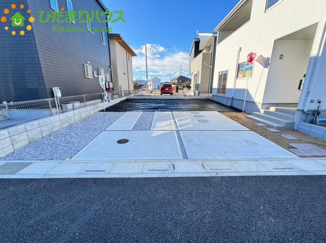 東松山市石橋　2期　新築一戸建て　アーバンスタイル　01の駐車場