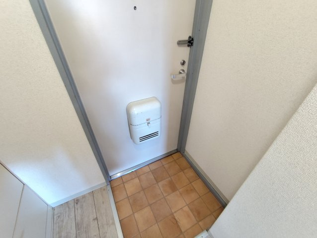 キャッスルアメニティの玄関