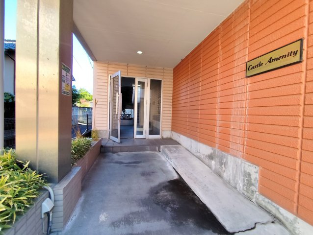 キャッスルアメニティのエントランス