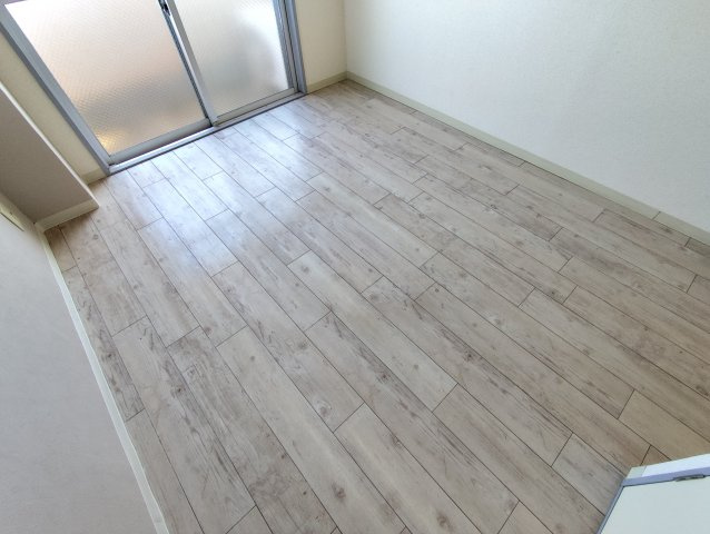 キャッスルアメニティの洋室