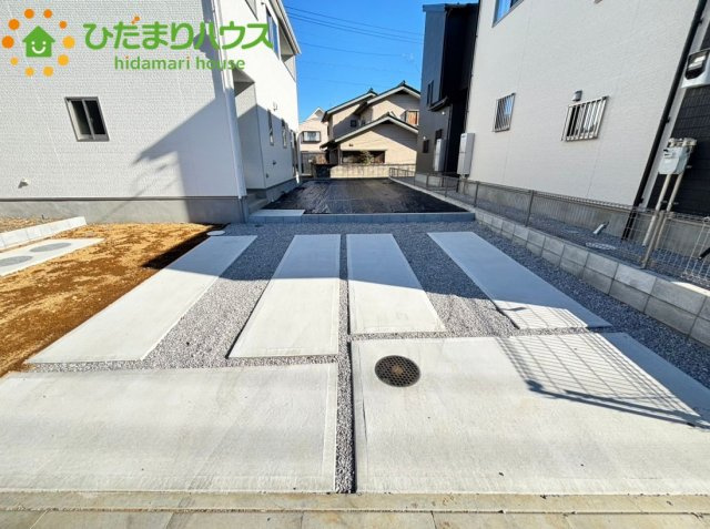東松山市石橋　2期　新築一戸建て　アーバンスタイル　03の駐車場