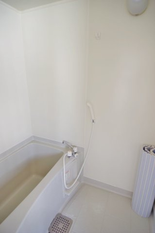 光荘の浴室|日々の暮らしに欠かせないお風呂です