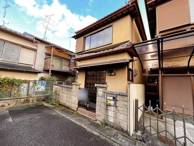 鳴滝蓮花寺町の前面道路含む現地写真|ご購入までの流れ、住宅ローンのこと、保険のこと、ひとりひとりのお客様のライフプランに合ったご提案をいたします!