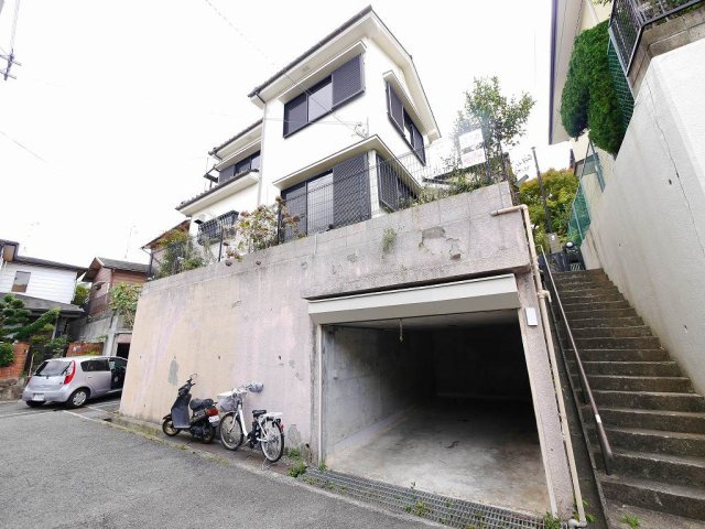 長田区高東町2-2-8戸建の外観