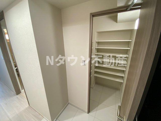 【収納】 | プレサンスジェネ新栄町駅前葵 | 収納のためのスペースです