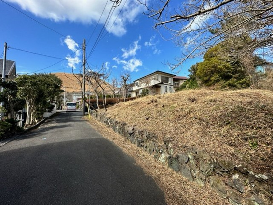 【前面道路含む現地写真】 | 大室高原別荘地　売地