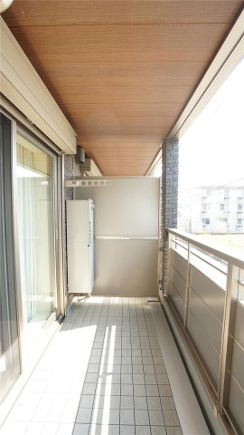 ヒルズレジデンシャルS12のバルコニー