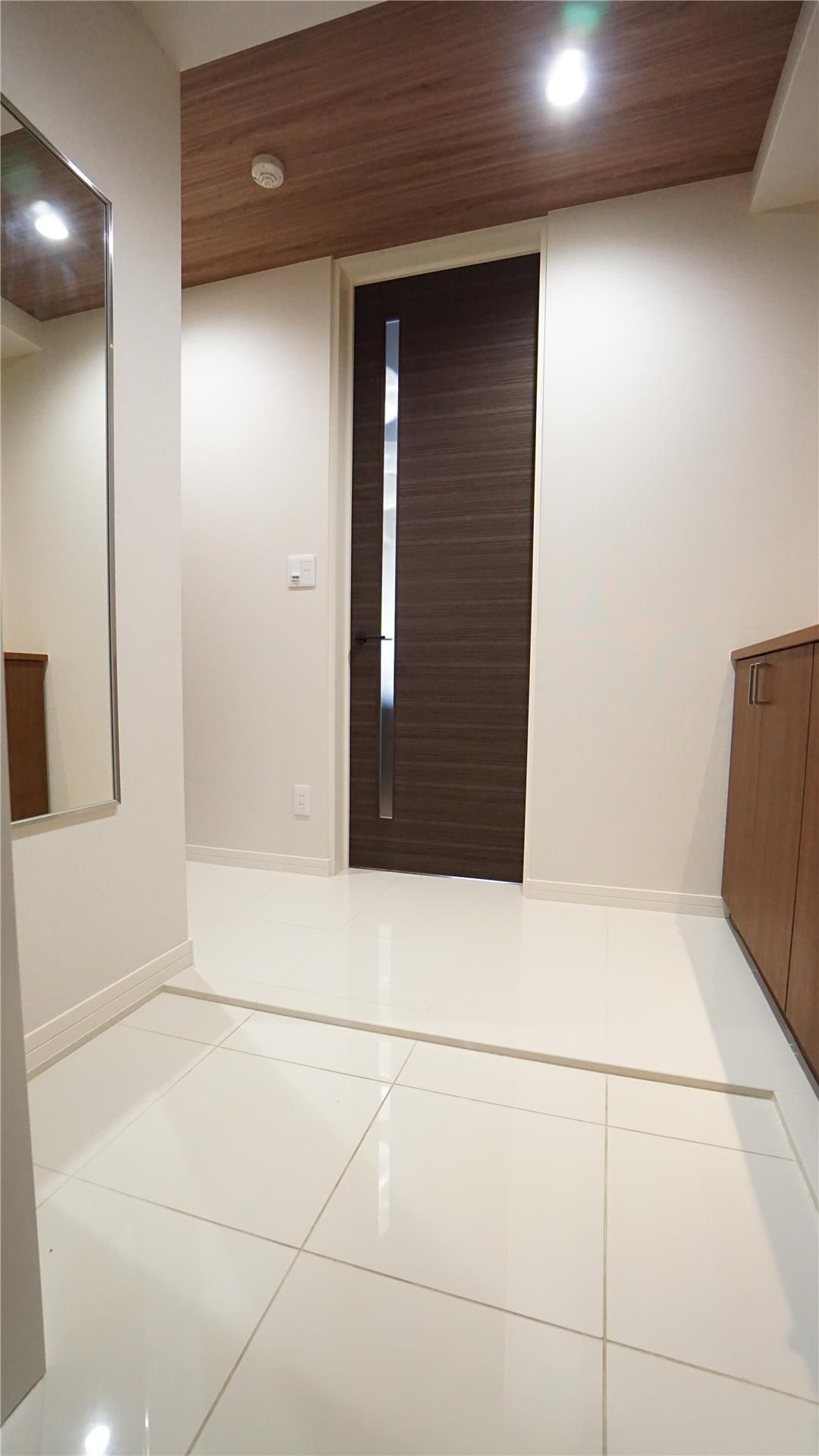 ヒルズレジデンシャルS12の玄関