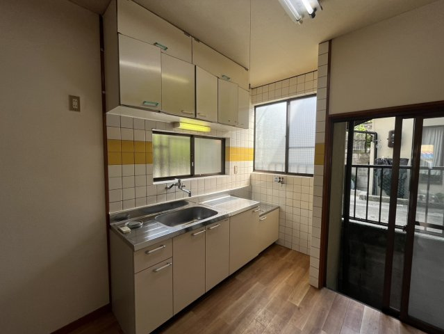 左京区修学院坪江町　戸建のキッチン