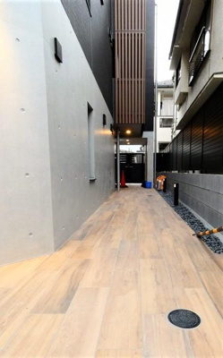 【エントランス】 | THE ROOM'S 大森町駅前