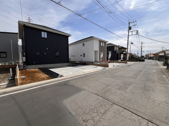 新築　太田市宝町1期　１号棟の前面道路含む現地写真|現地写真　西側接道幅員約6.9ｍ	