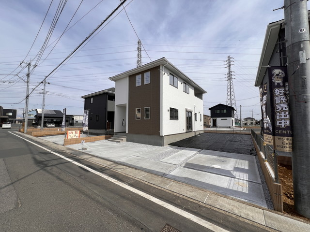 新築　太田市宝町1期　2号棟の前面道路含む現地写真|現地写真　西側接道幅員約6.9ｍ	