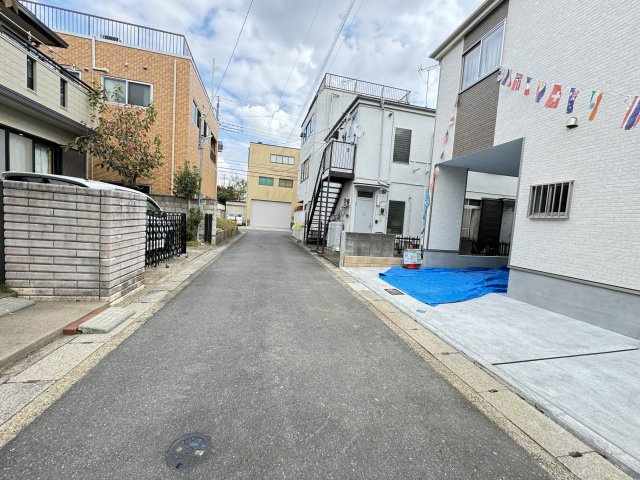 三郷市戸ヶ崎新築戸建（戸ヶ崎５期）の前面道路含む現地写真|北側前面道路