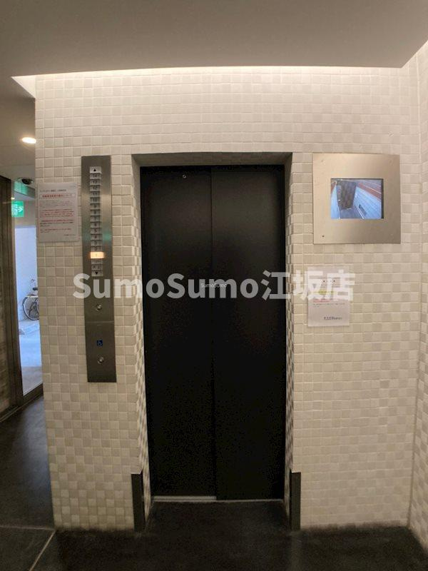 大阪市西区南堀江４丁目の賃貸マンションの外観