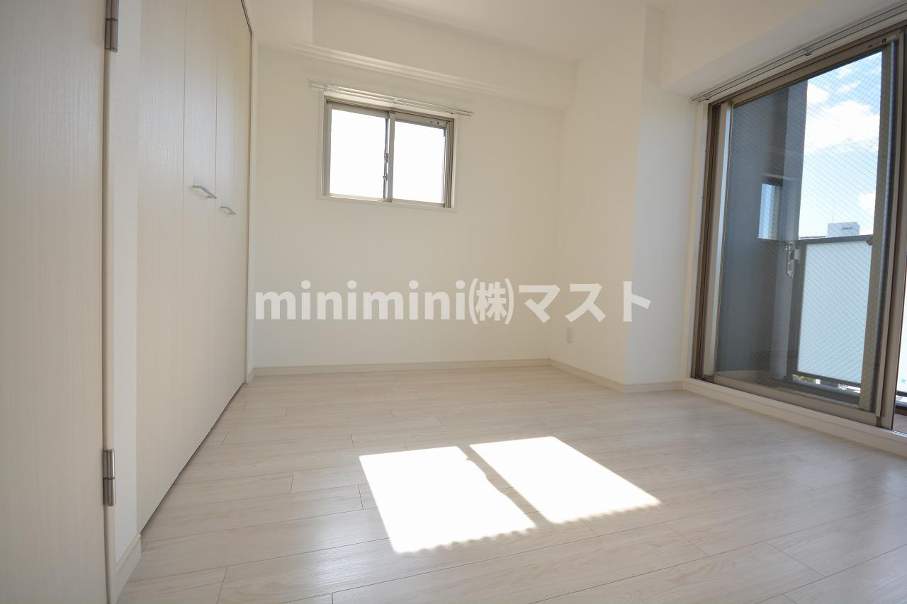 アドバンス西梅田ジェイスの居間・リビング