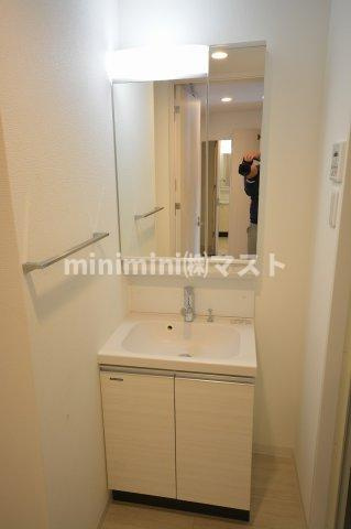 アドバンス西梅田ジェイスの洗面所