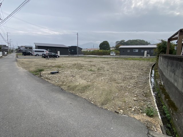 西条市小松町新屋敷　甲714-2・甲714-1　分譲地の外観