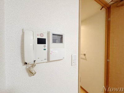 【セキュリティ】 | プレサンス栄メディパーク | モニター付きインターホンです