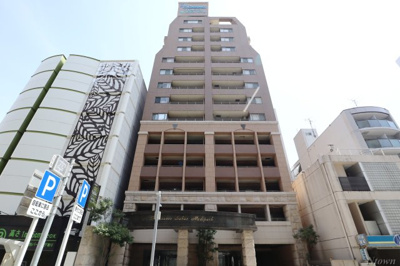 【外観】 | プレサンス栄メディパーク | 清潔なロビーです