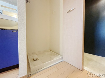 【設備】 | プレサンス栄メディパーク | 洗濯機置き場です