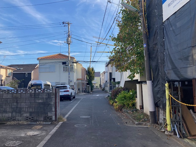 荻窪2丁目・新築戸建の前面道路含む現地写真
