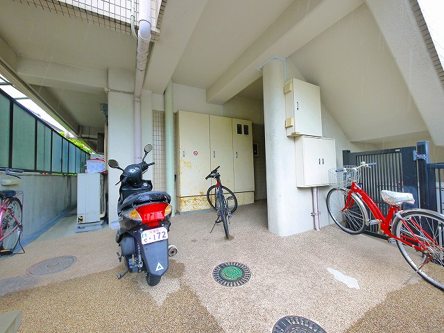 楠本第二ビルのその他共用部分|自転車置き場