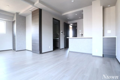 【居間・リビング】 | プレサンス ロジェ 栄パークサウス | こちらの居間で趣味の時間をお楽しみください