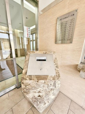 【エントランス】 | エンゼルシティフラッツ新深江 | ゆとりのあるエントランスです