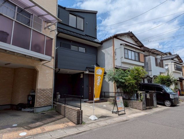 久世上久世町の前面道路含む現地写真