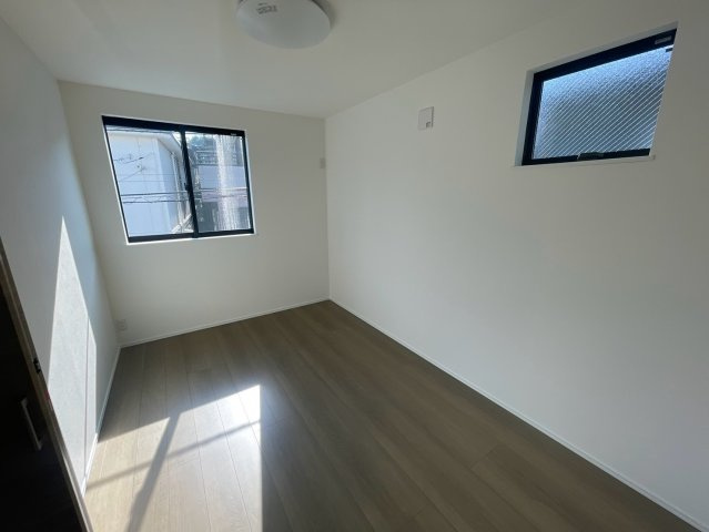 横浜市旭区白根7丁目 新築戸建て【仲介手数料無料】