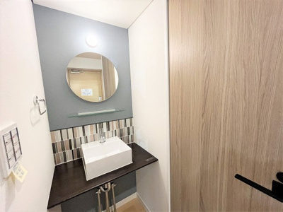 【独立洗面台】 | 【仲介手数料２７０万～２９０万円が無料】■認定低炭素住宅■イグニチャーソーラー■制震ダンパー