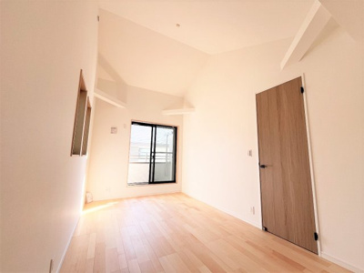 【洋室】 | 【仲介手数料２７０万～２９０万円が無料】■認定低炭素住宅■イグニチャーソーラー■制震ダンパー