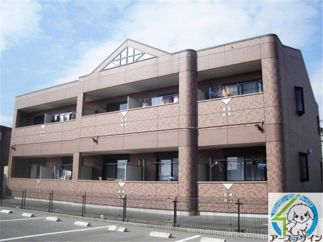 コンフォースの駐車場|駐車場完備です