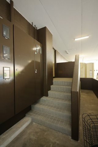 A&S KATO KI B棟のロビー