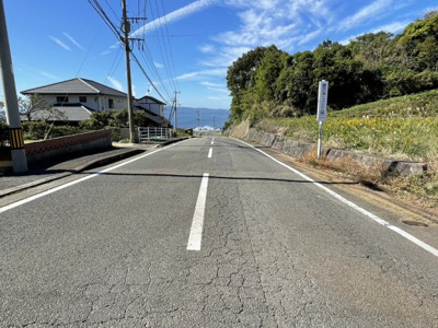 【前面道路含む現地写真】 | 野岳町　売地（現況地目：畑）