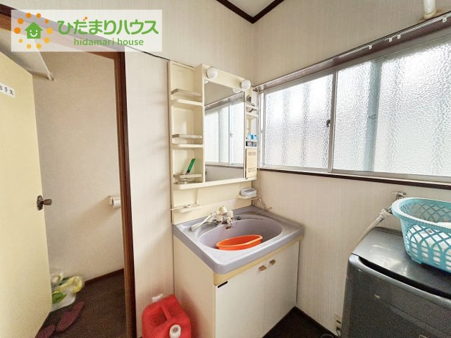 日立市若葉町　中古戸建の独立洗面台|シンプルで使い勝手の良い独立洗面台！
